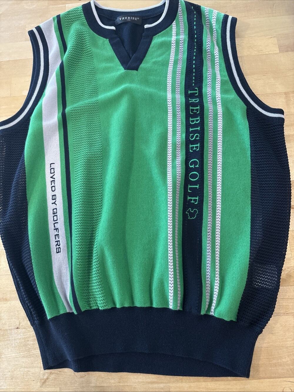 Men’s medium green, v-neck knit sweater vest Trebise Golf.
